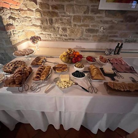 Il Castello Di Bubbio Hotel Ngoại thất bức ảnh