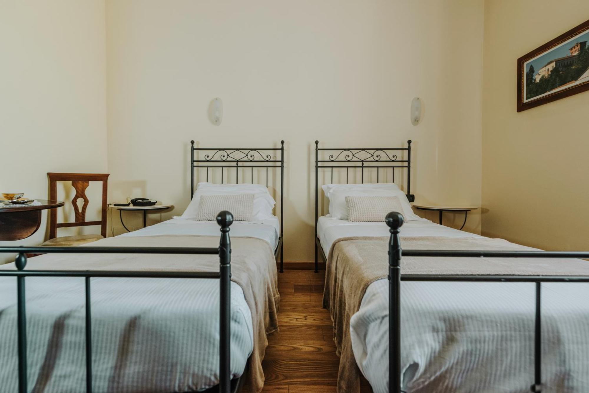 Il Castello Di Bubbio Hotel Ngoại thất bức ảnh