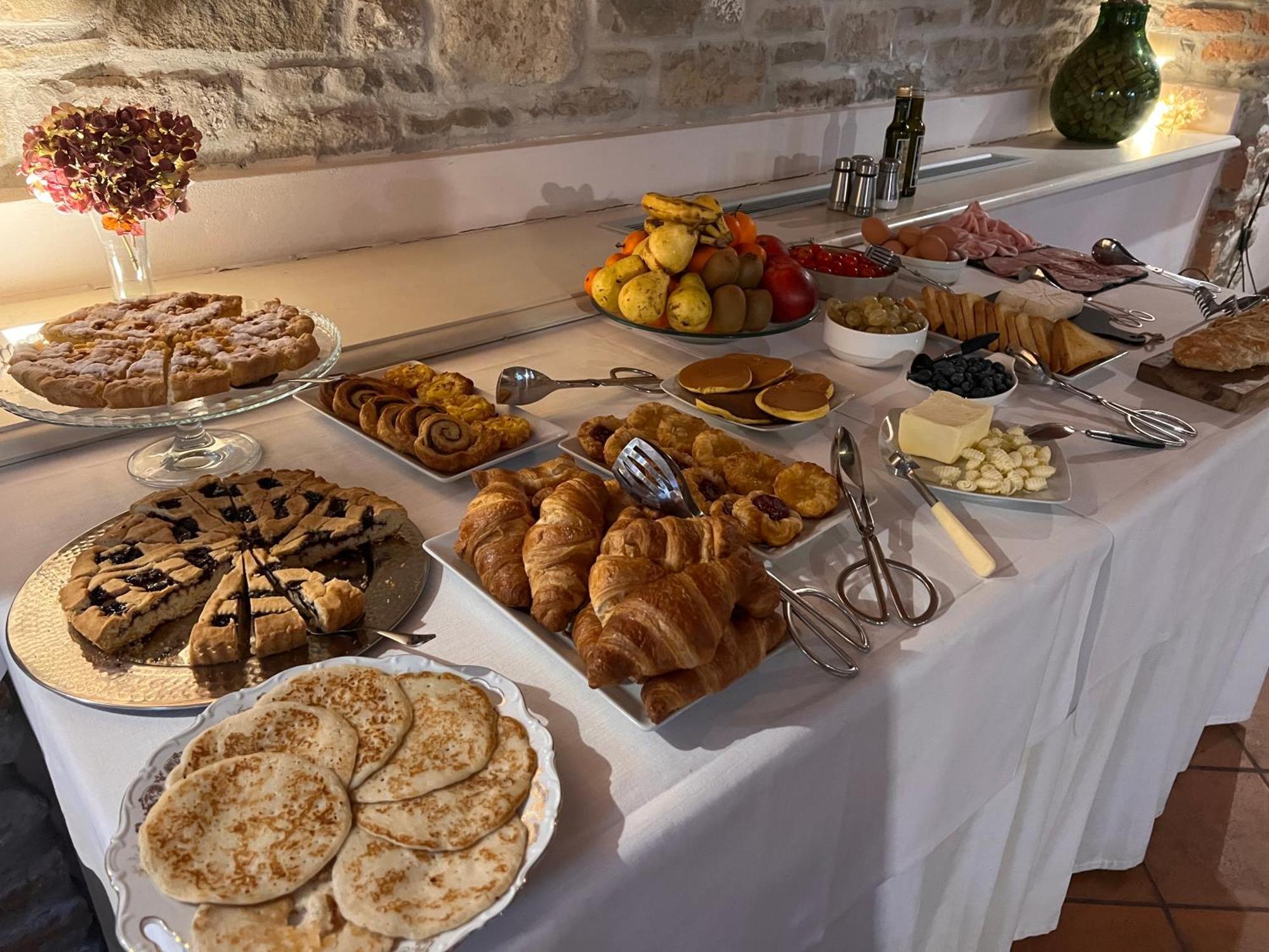 Il Castello Di Bubbio Hotel Ngoại thất bức ảnh