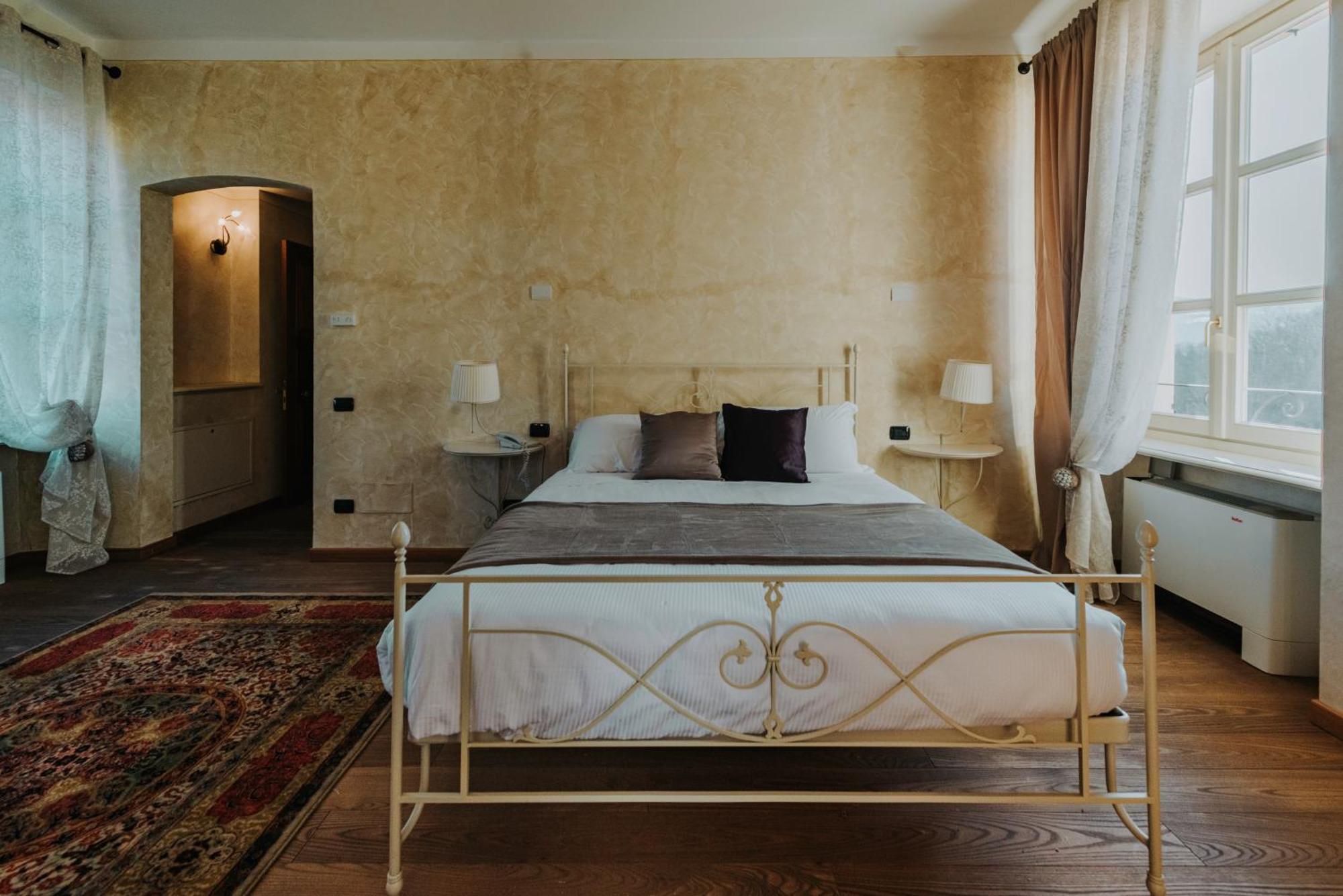 Il Castello Di Bubbio Hotel Ngoại thất bức ảnh