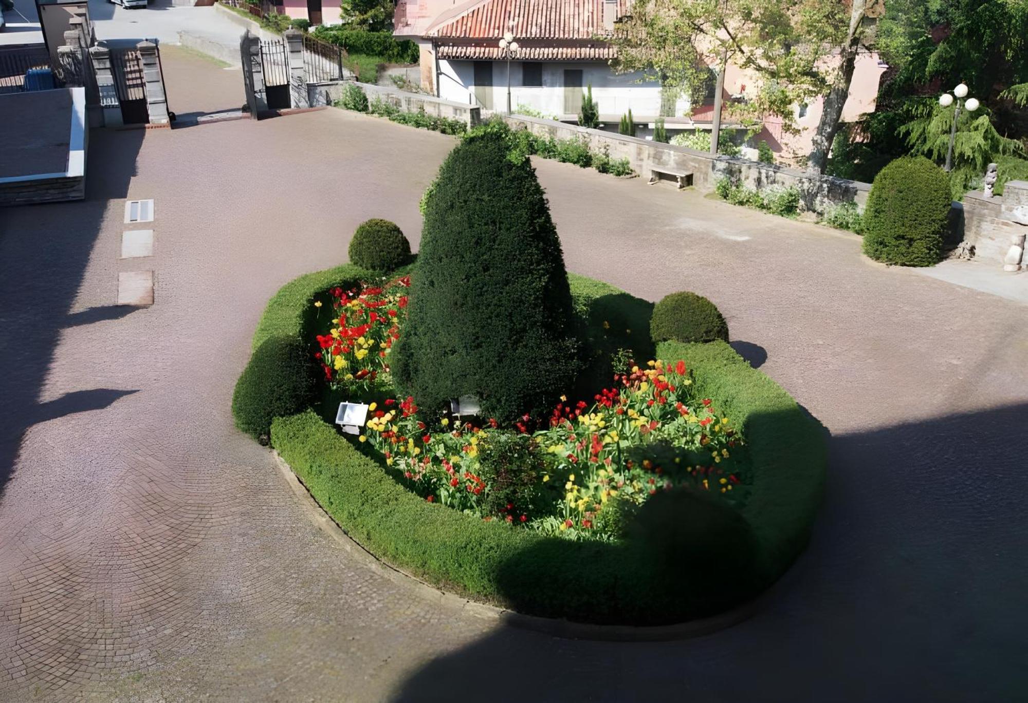 Il Castello Di Bubbio Hotel Ngoại thất bức ảnh