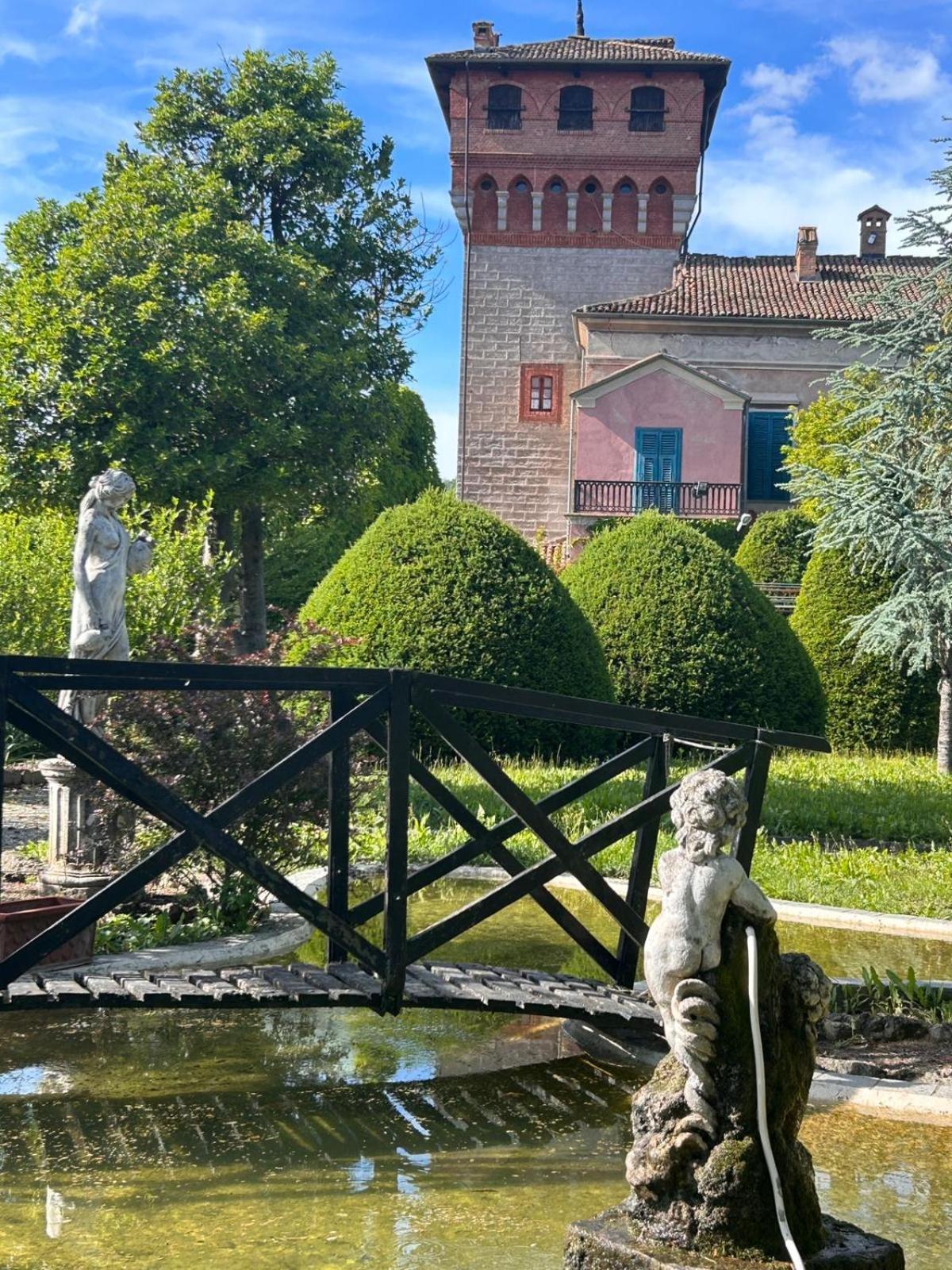 Il Castello Di Bubbio Hotel Ngoại thất bức ảnh
