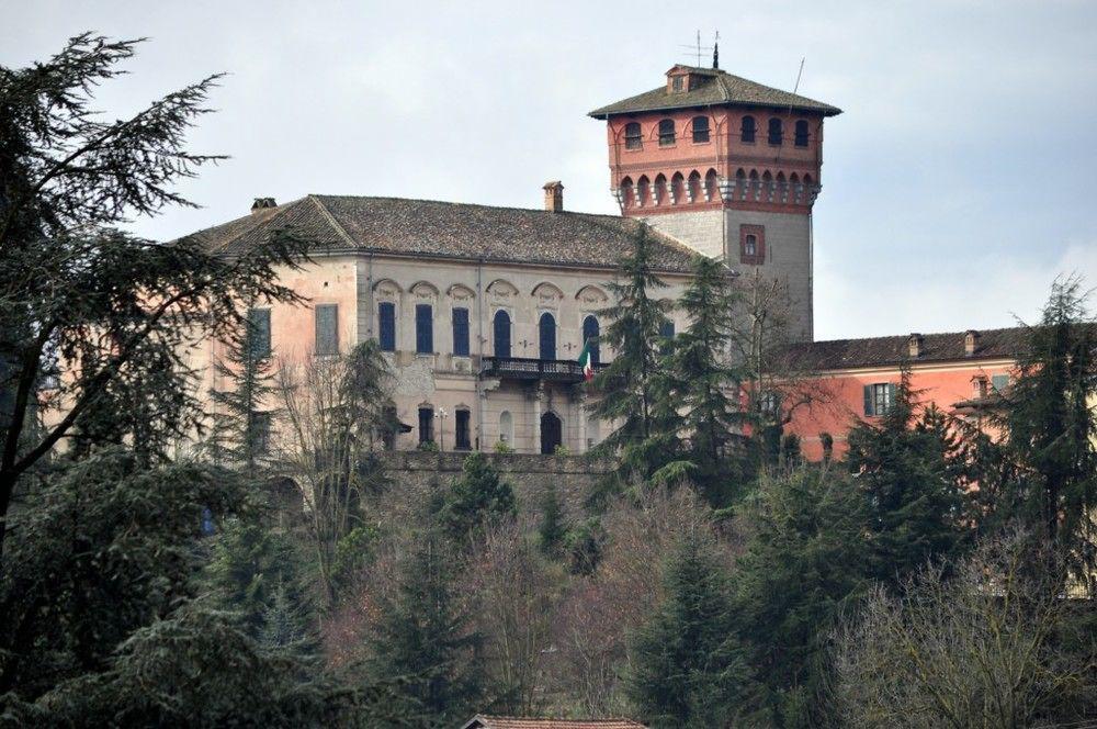 Il Castello Di Bubbio Hotel Ngoại thất bức ảnh