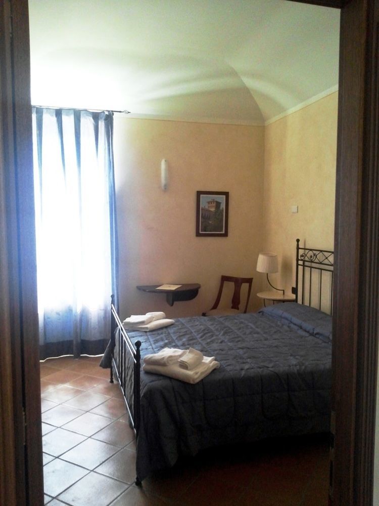 Il Castello Di Bubbio Hotel Ngoại thất bức ảnh