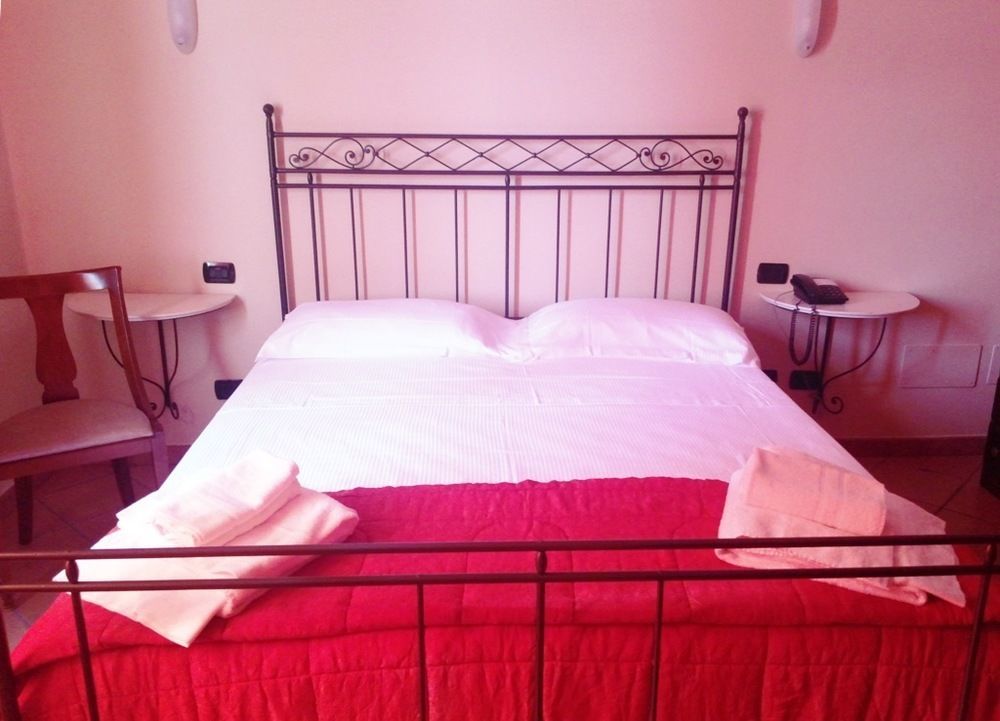 Il Castello Di Bubbio Hotel Ngoại thất bức ảnh