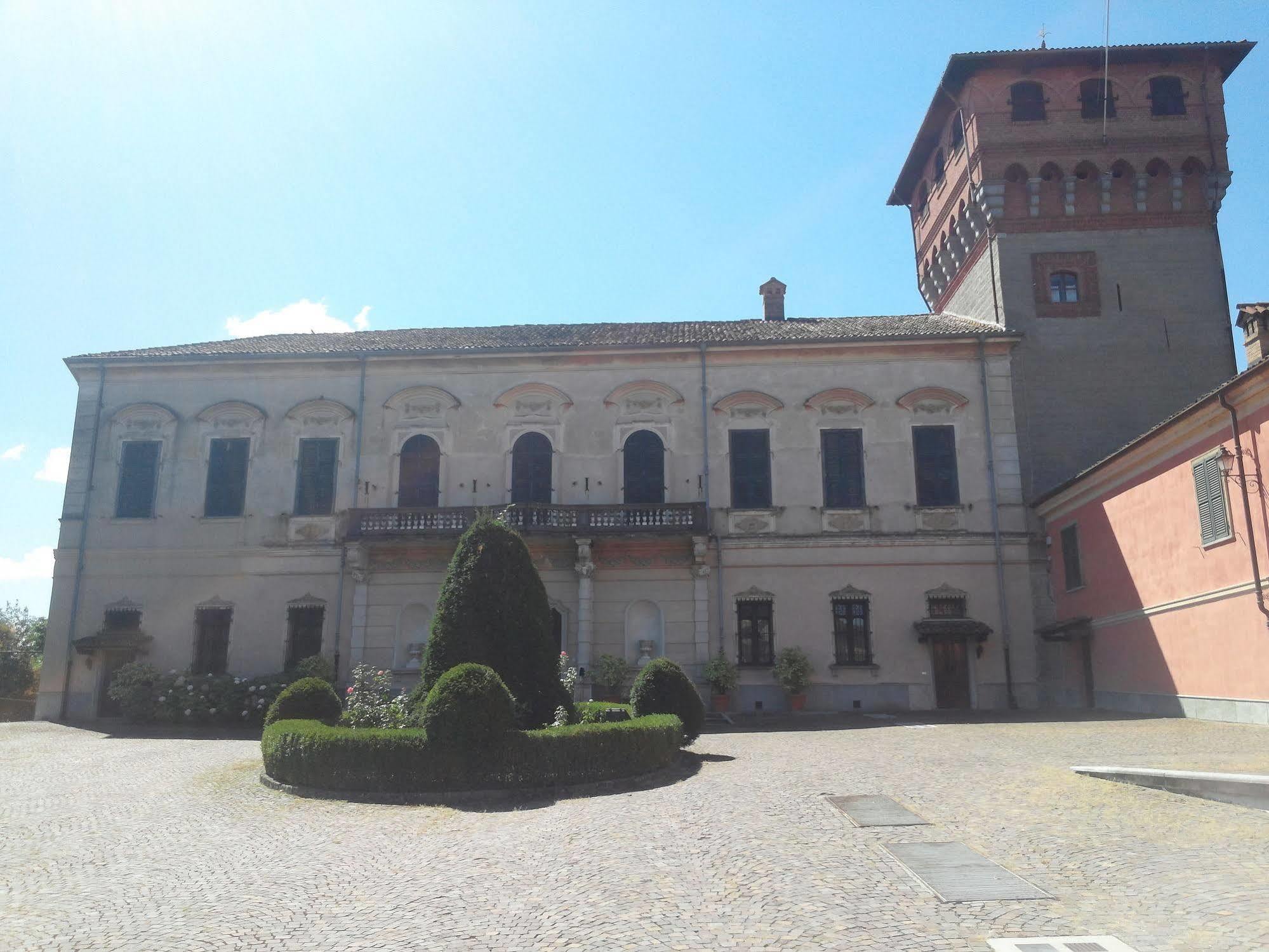 Il Castello Di Bubbio Hotel Ngoại thất bức ảnh