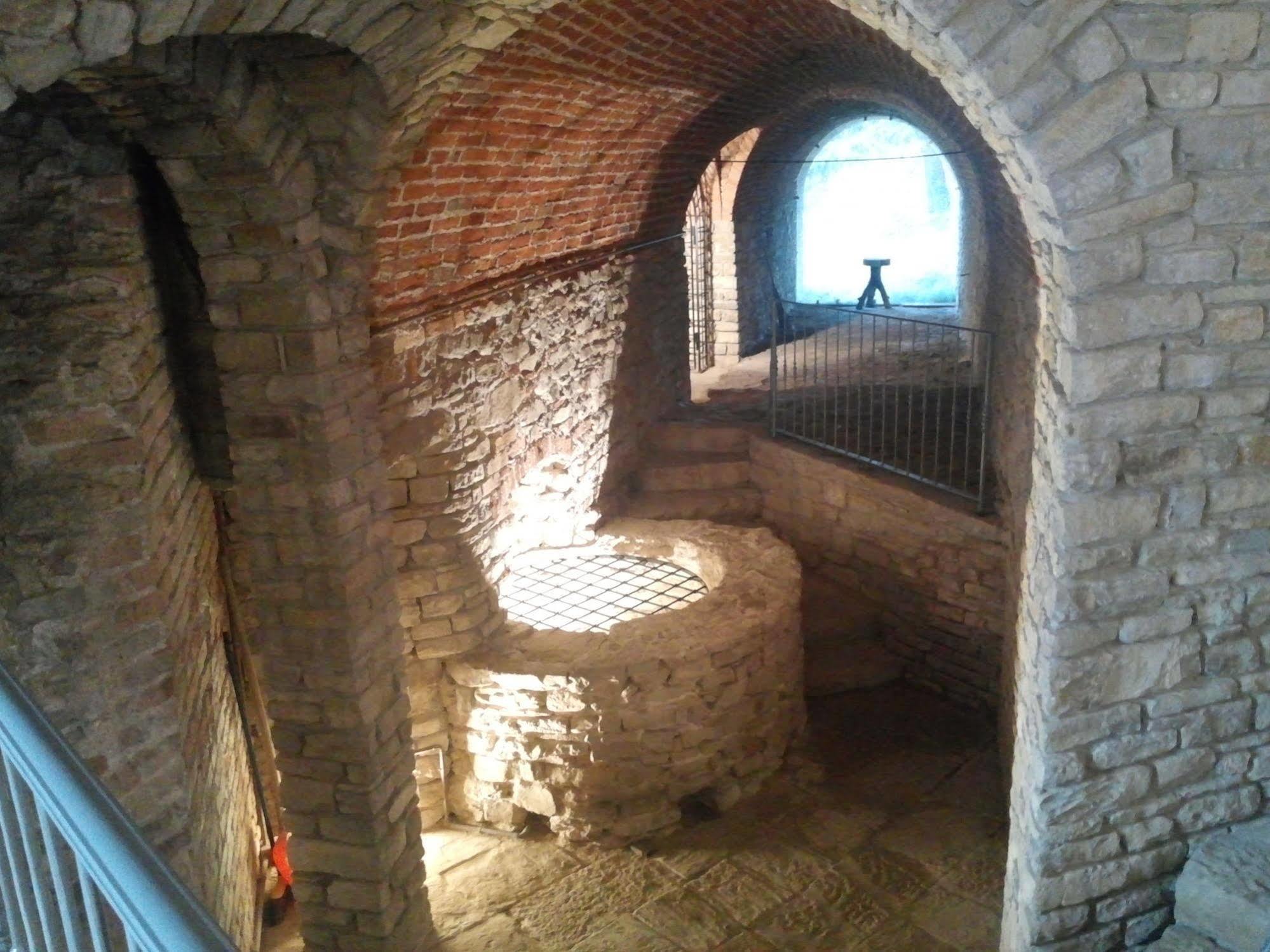 Il Castello Di Bubbio Hotel Ngoại thất bức ảnh